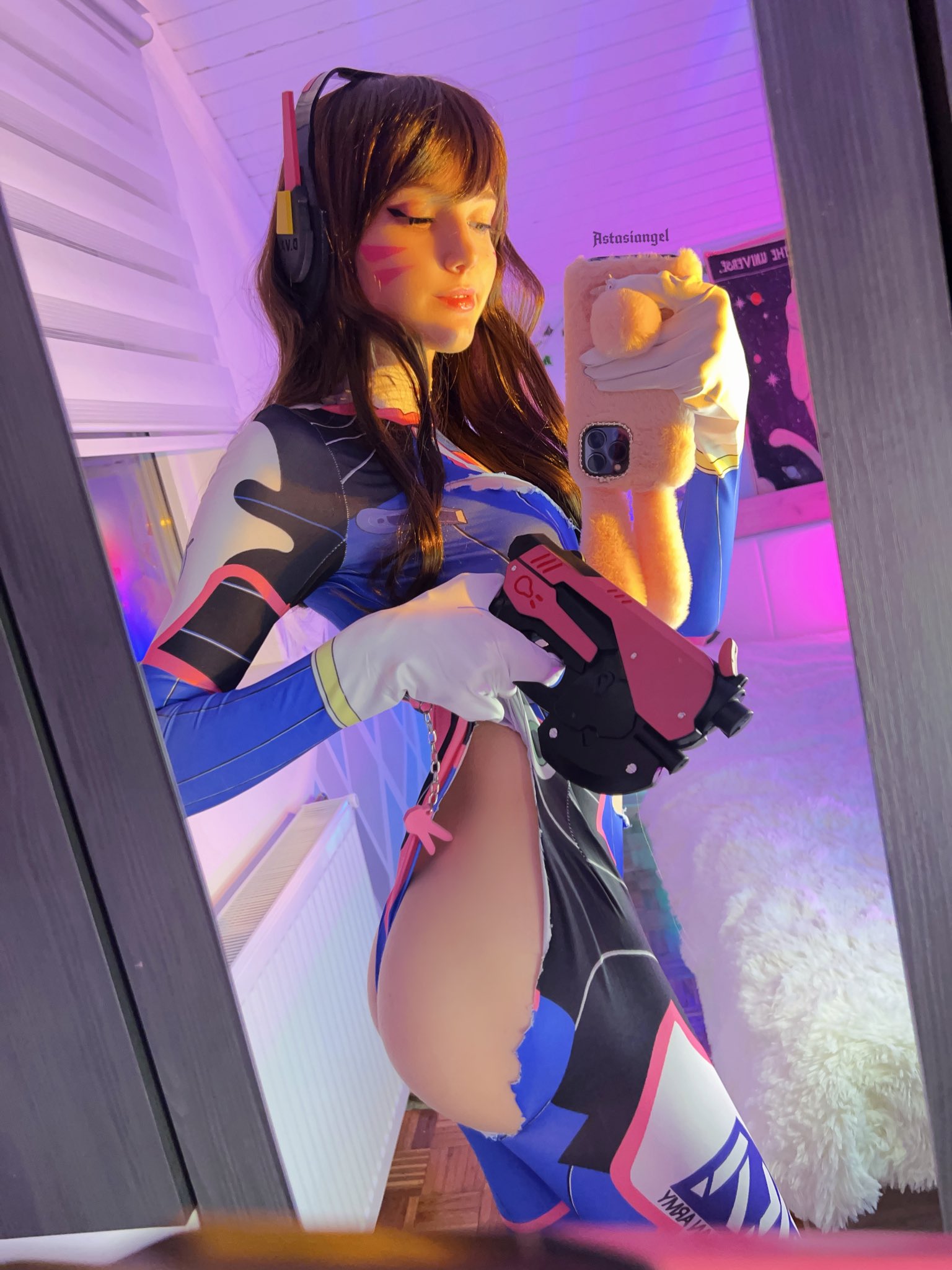 Asya: The Cosplay Siren Who Can Mesmerize with Just a Glance!-ACGArea