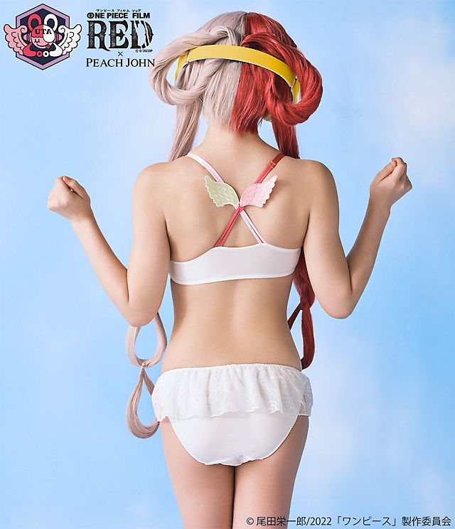 Red-Hot Collaboration: Enako, the Cosplay Diva, Sizzles as Lingerie Model for One Piece!-ACGArea
